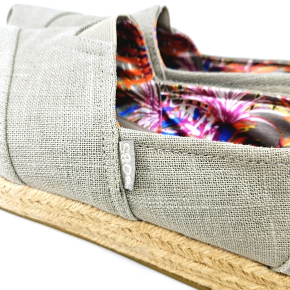 BOBS Skechers High Jinx Espadrille Wedge Slip-On Taupe Beige Size 8.5